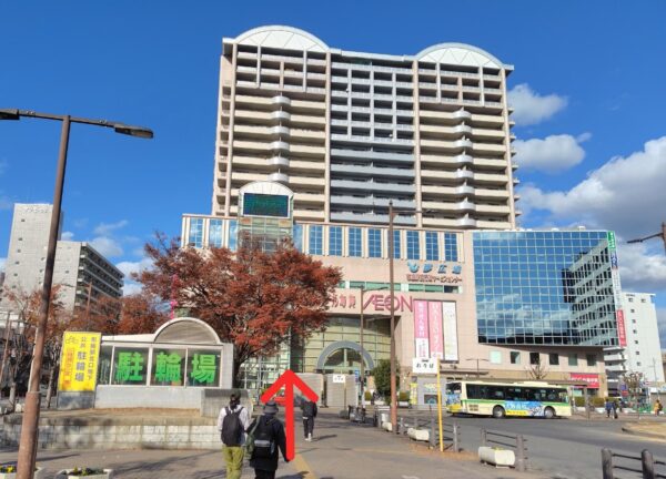 布施駅 中央北出口